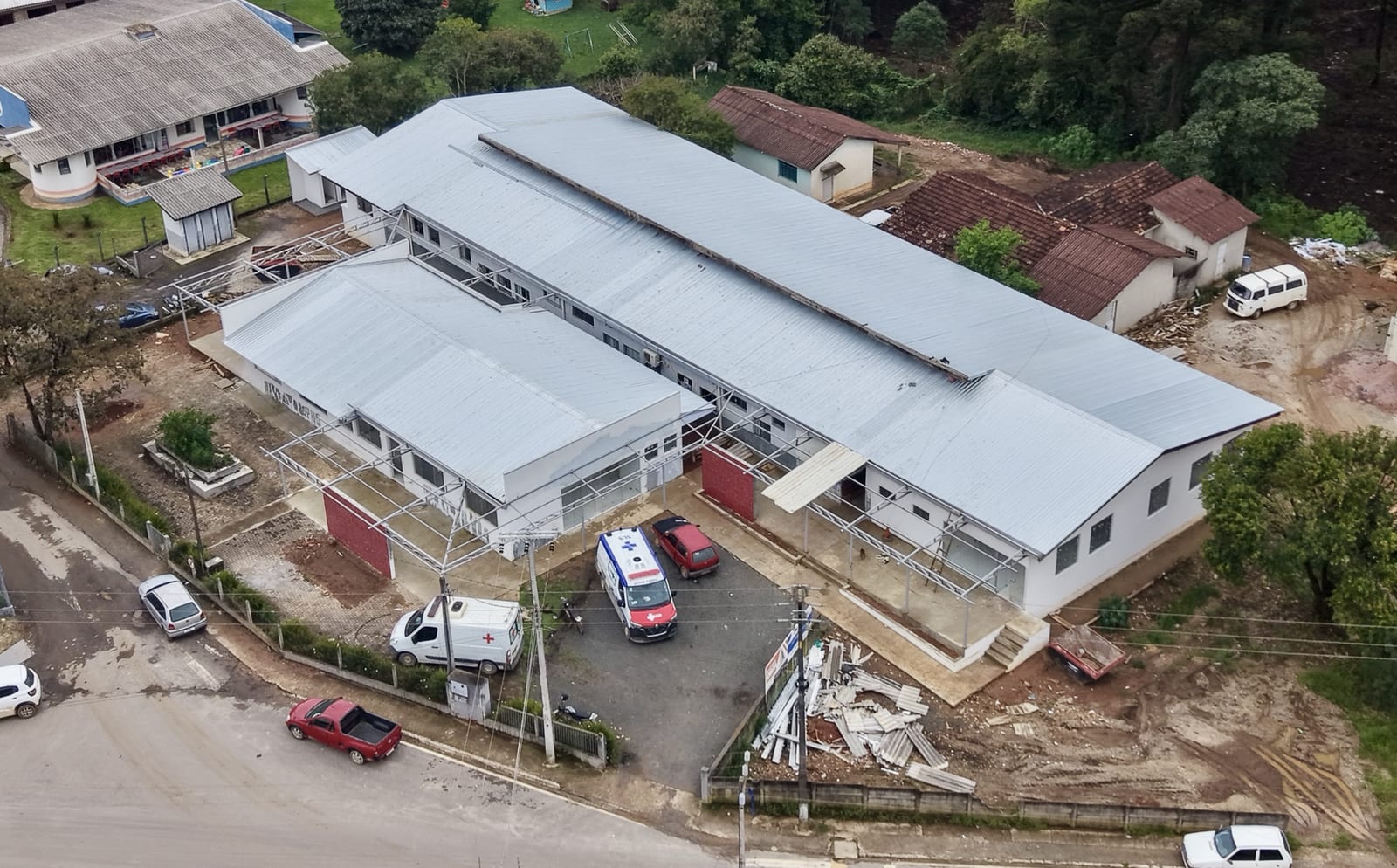Obras na UBS Socavão, em Castro, chegam a 85% de conclusão