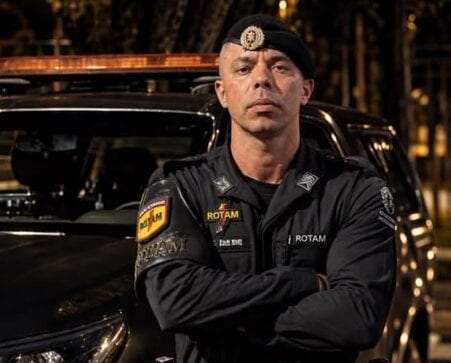 Sargento da Rotam morre após acidente entre viatura e carro na GO-521, em Goiás