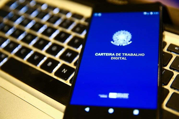SP abre 267 mil vagas no ano e lidera salários de admissão no país, aponta Caged
