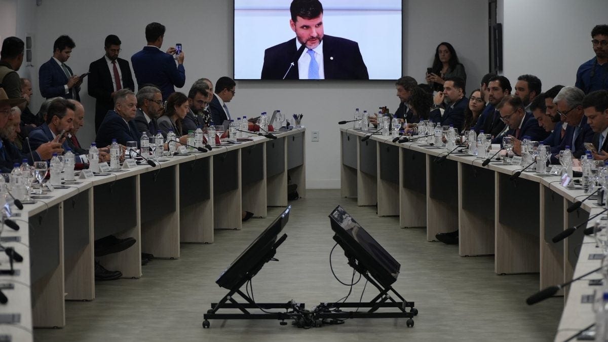 Bancada do agro reelege metade dos seus integrantes