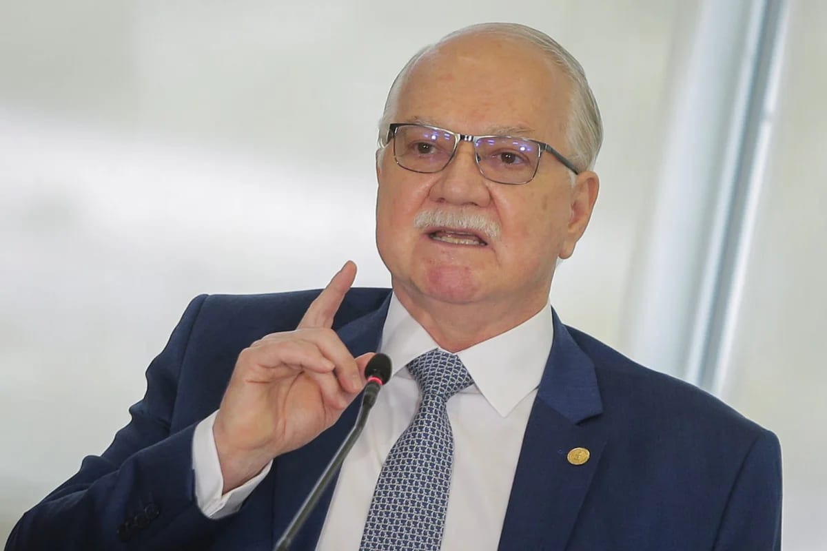 Fachin suspende decisões de Mendonça e Dino sobre comando da PF