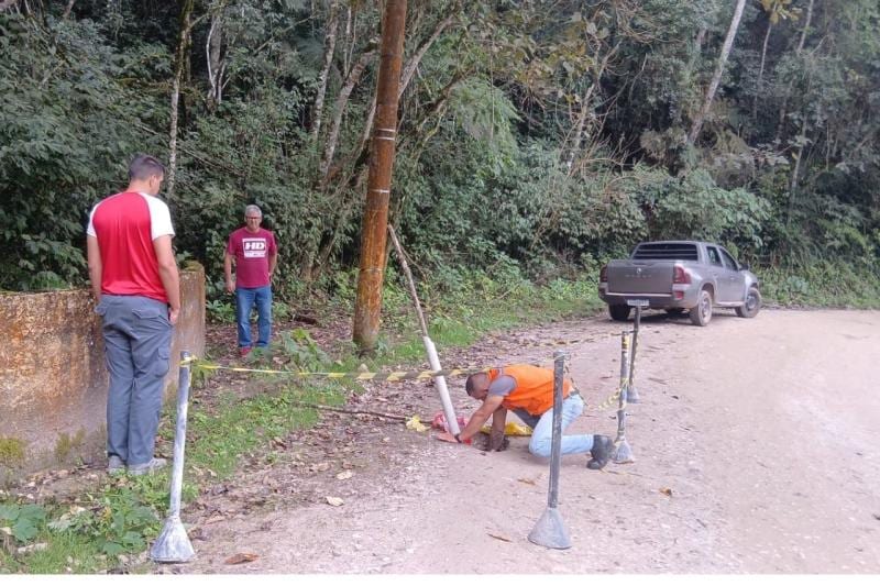 Obras interditam acesso à Mineração Correa