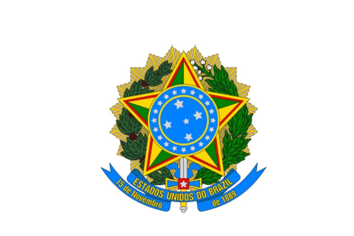 Nota em que Flávio se declara "presidente" traz brasão antigo do Brasil