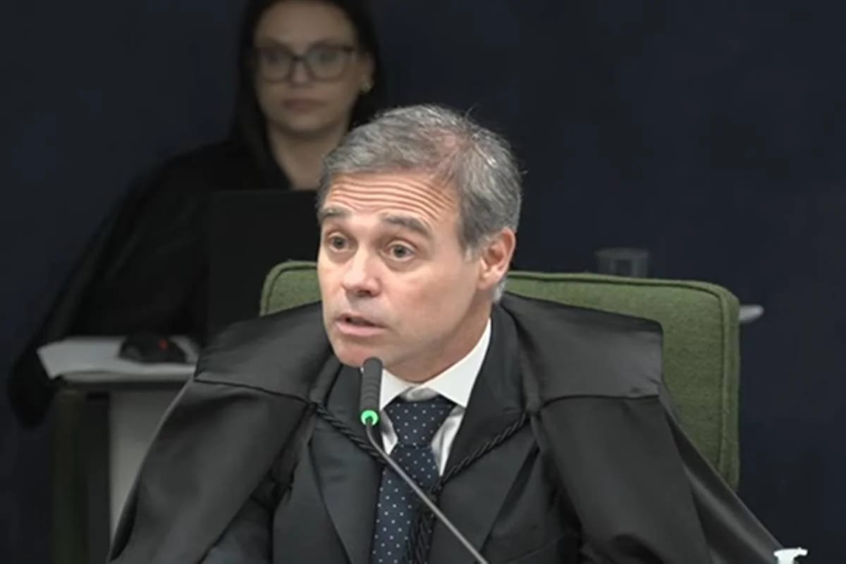 Vaza Mendonça: mensagens e áudios inéditos revelam encontro secreto de Vorcaro e André Mendonça