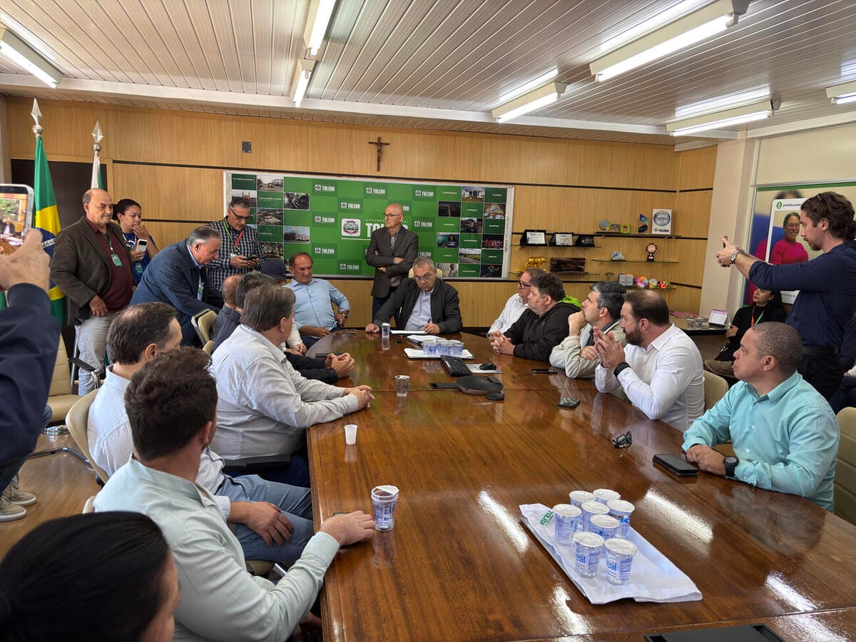 PREFEITURA DE TOLEDO ANTECIPA PAGAMENTOS AOS SERVIDORES NO FIM DO ANO