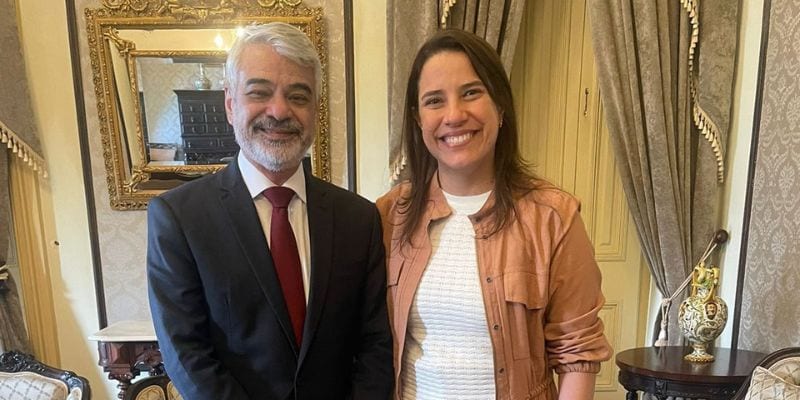 Humberto acena para Raquel que vem tentando atrair Federação petista para base na Alepe