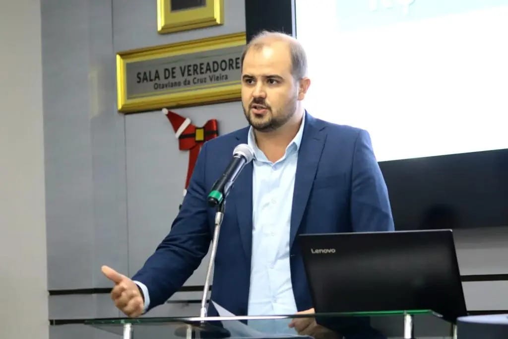 TSE reverte decisão do TRE-GO e valida candidatura de Rafael Marra