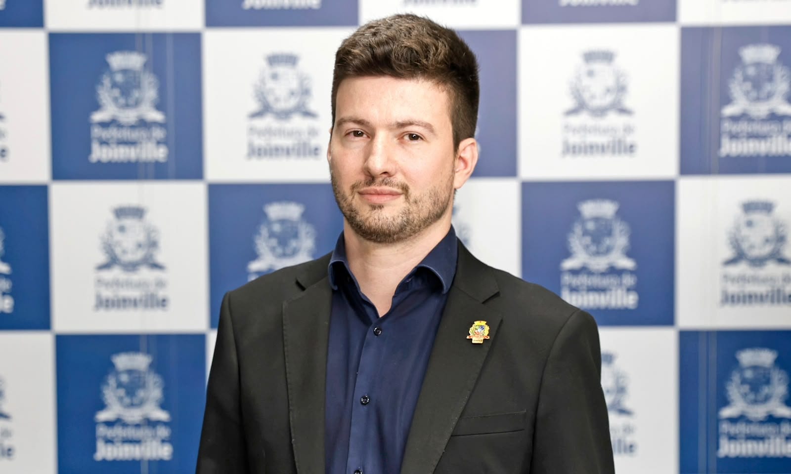 Rejane Gambin anuncia Rodrigo Rossetti como secretário de Governo de Joinville