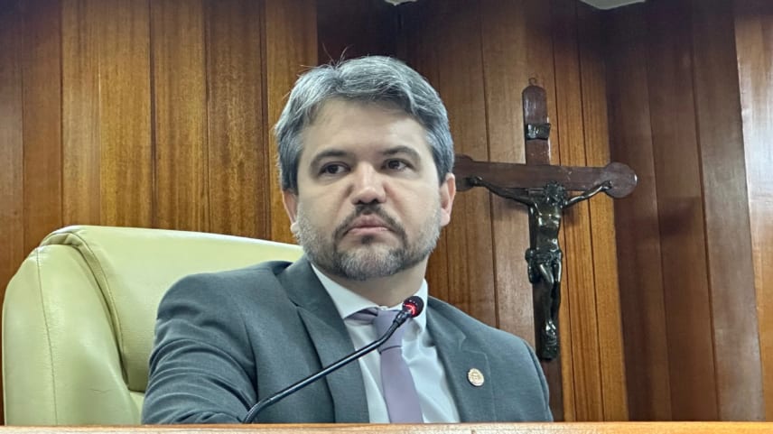Câmara de Goiânia aprova licença para vereador assumir mandato como suplente