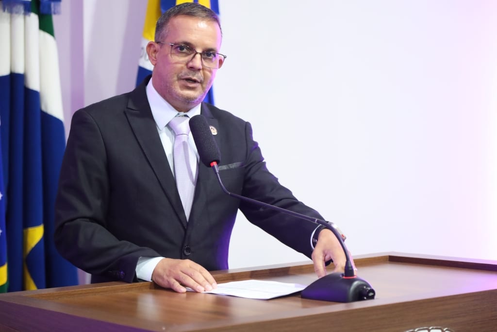 Recurso de Cabral é rejeitado por 18 votos na Câmara de Dourados
