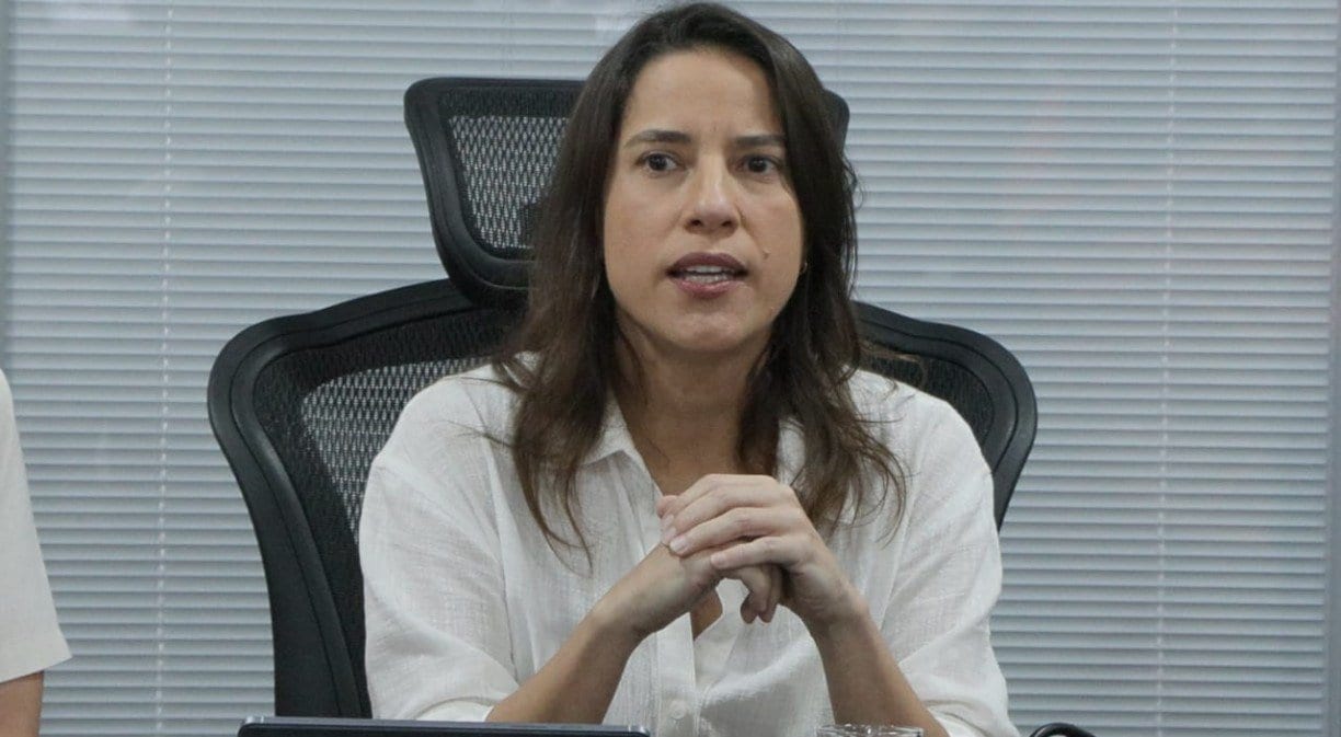 Raquel Lyra registra boletim após vídeos falsos pedindo Pix com sua imagem
