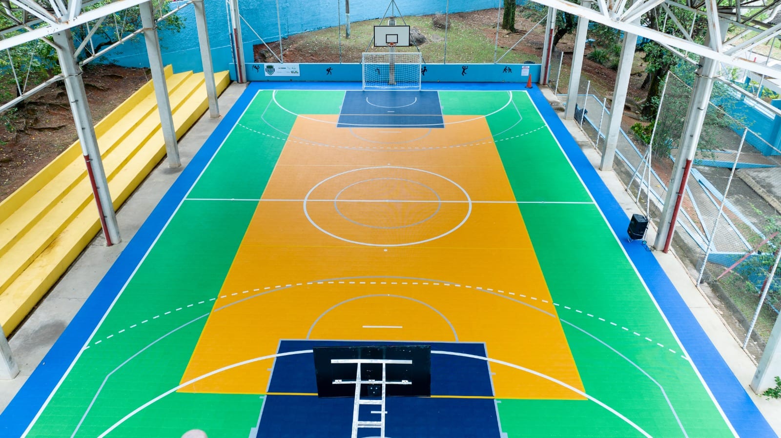 Prefeitura de Catalão entrega quadra reformada da Escola Arminda Rosa de Mesquita