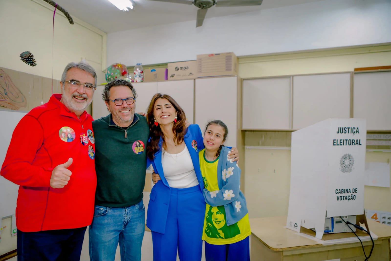 Candidatos ao Senado pelo RS votaram neste domingo (4)