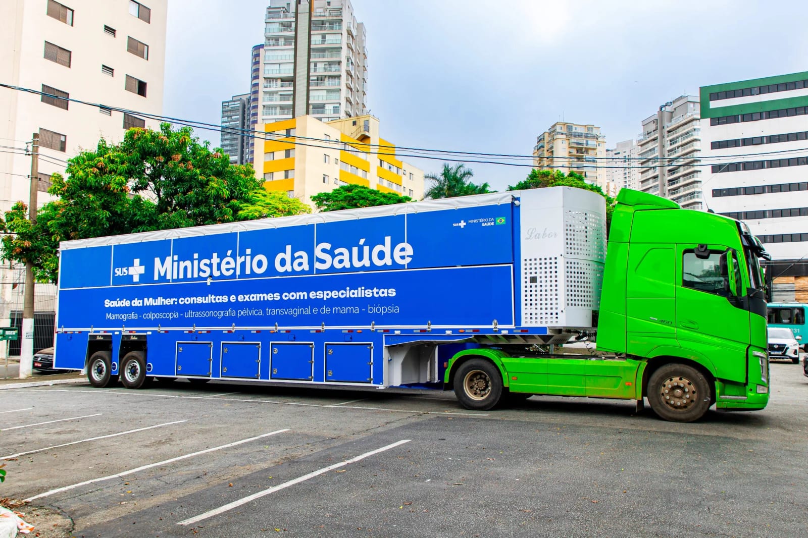 Osasco recebe Unidade Móvel da Saúde da Mulher por 30 dias