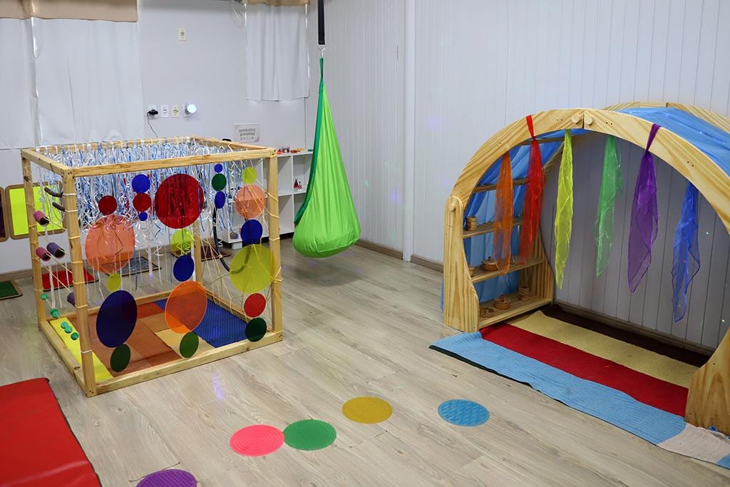 Escola de Educação Infantil de Esteio inaugura sala multissensorial para estimular o desenvolvimento das crianças
