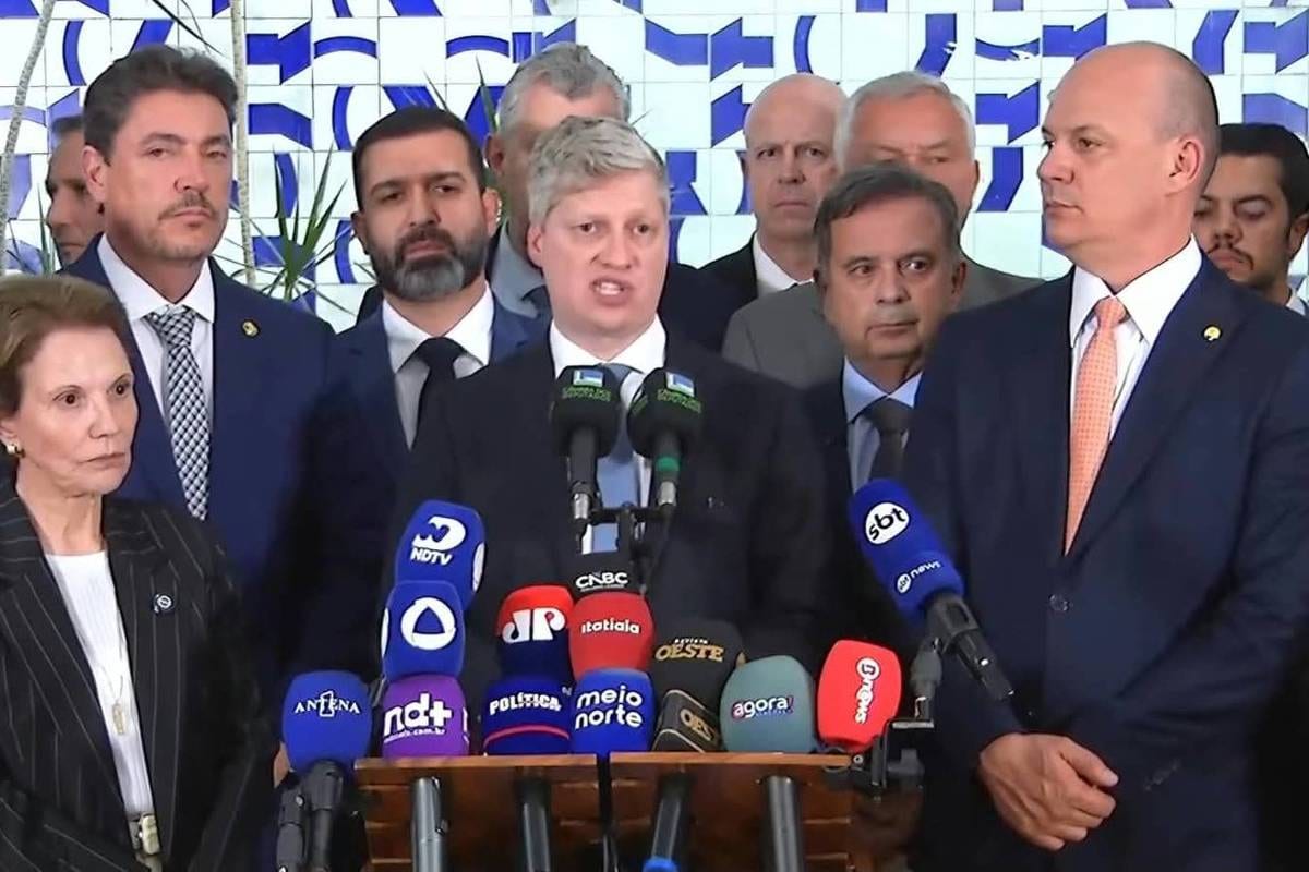 Oposição pede a Fachin que arquive o inquérito das fake news