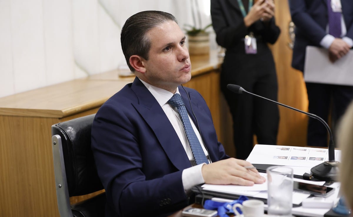 Hugo Motta defende democracia e pede tranquilidade no segundo turno após votar na Paraíba