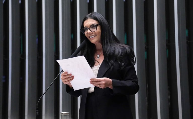 Câmara aprova projeto que classifica como hediondos crimes sexuais contra crianças