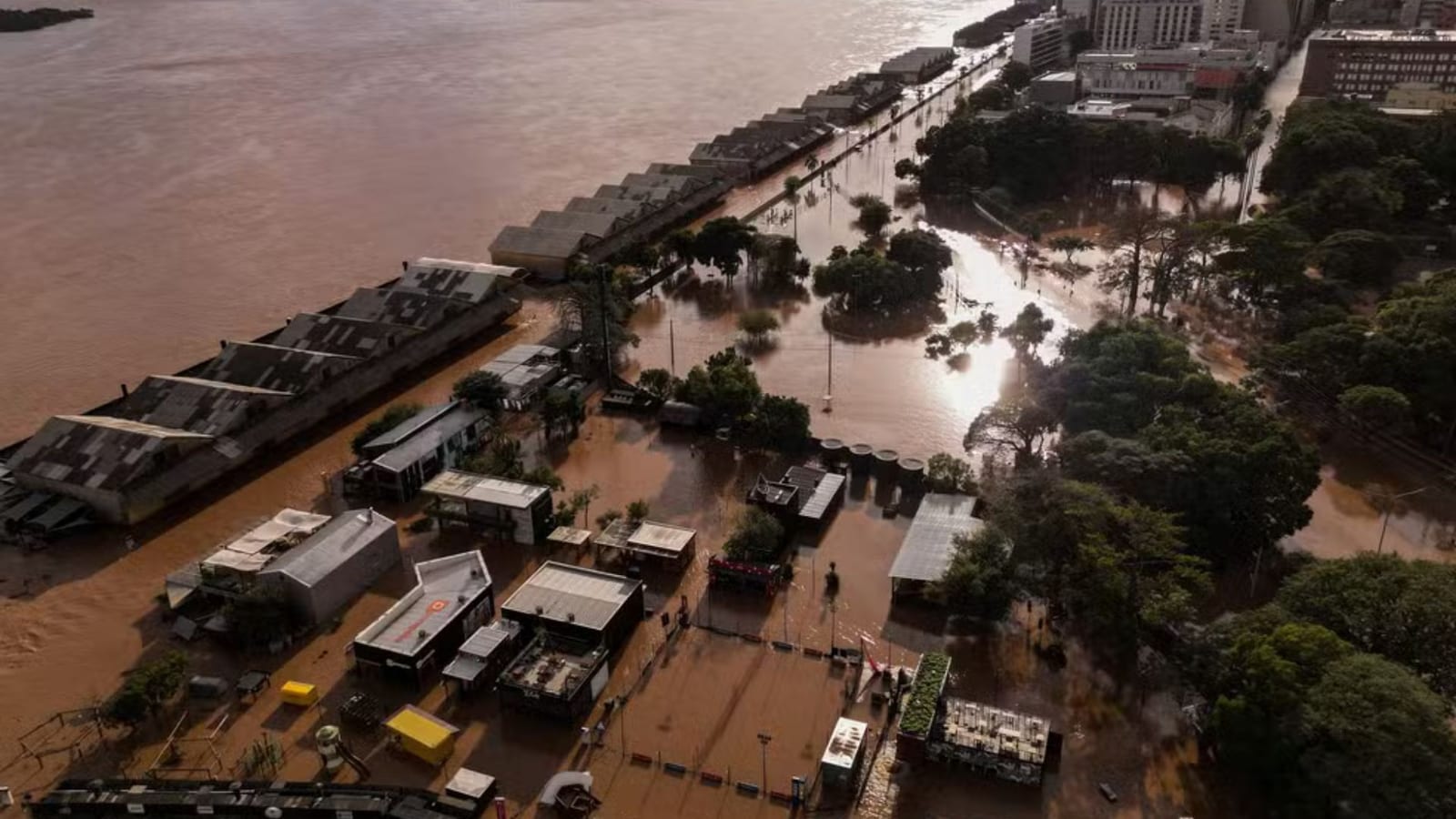 Justiça condena Porto Alegre a pagar R$ 50 milhões por omissão na enchente de 2024