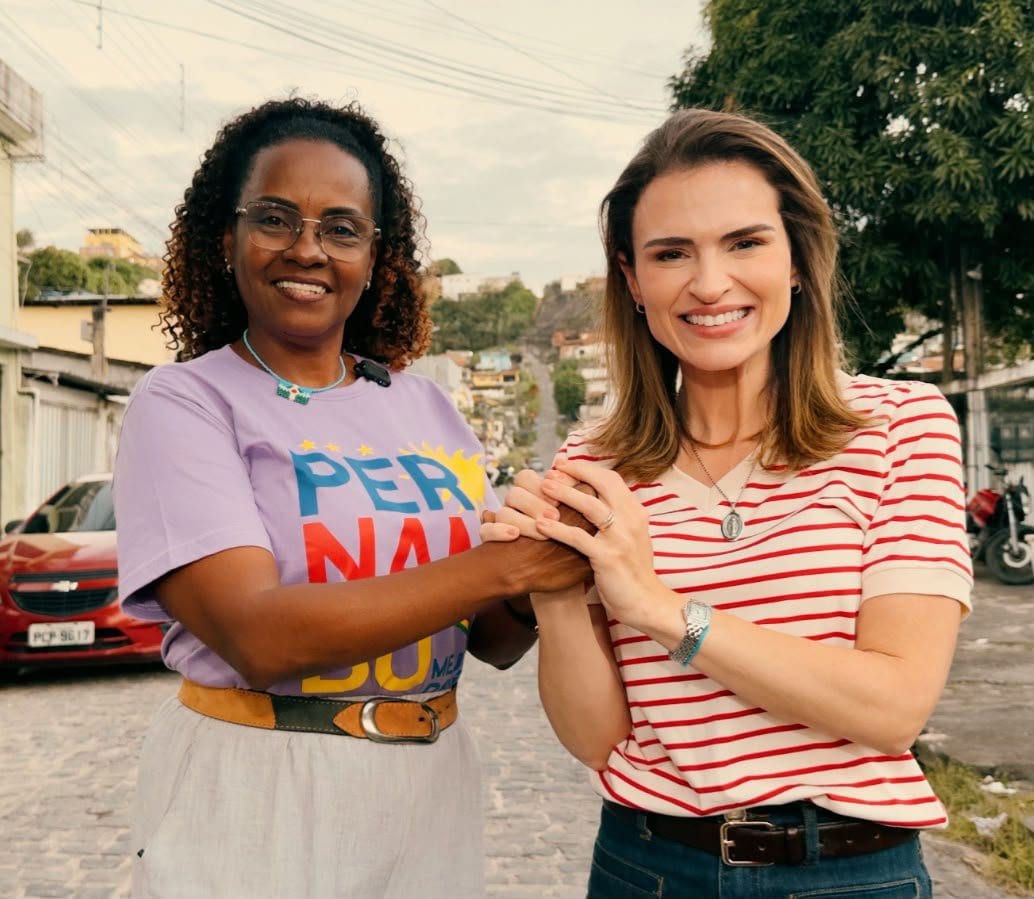 Marília Arraes recebe apoio de Comandante Débora em Camaragibe