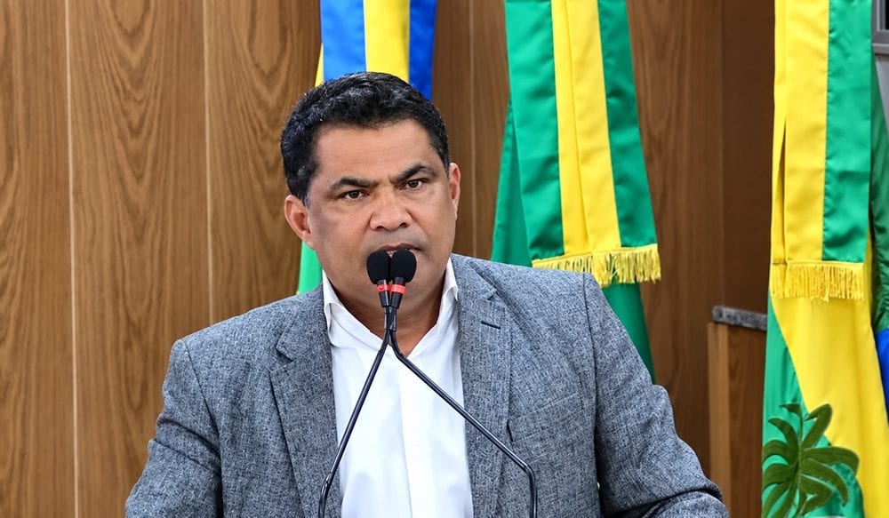 Vereadores cobram explicações sobre contrato de quase R$ 500 mil em Socorro