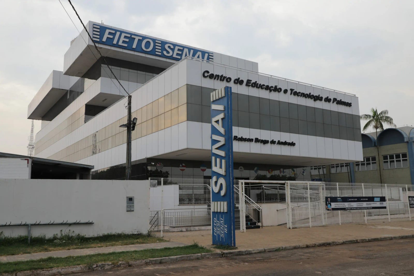 Pesquisa FIETO mostra empate entre Dorinha e Vicentinho