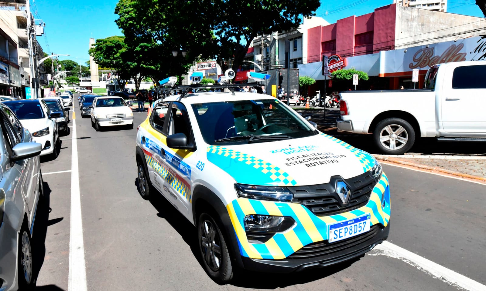 Goiás prevê gastar R$ 12,5 milhões em 6 viaturas para fiscalizar IPVA