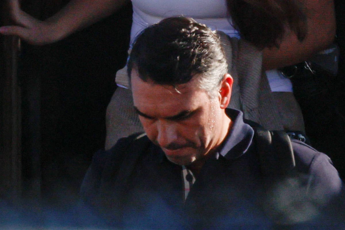 Em 42 h, Flávio Bolsonaro foi de 'nunca pensei em sair do país' a chegada a Miami, veja cronologia