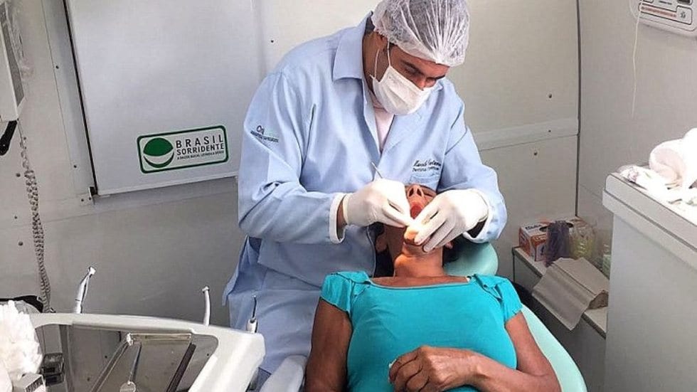Pedro de Toledo lança Odontomóvel para levar atendimento à zona rural