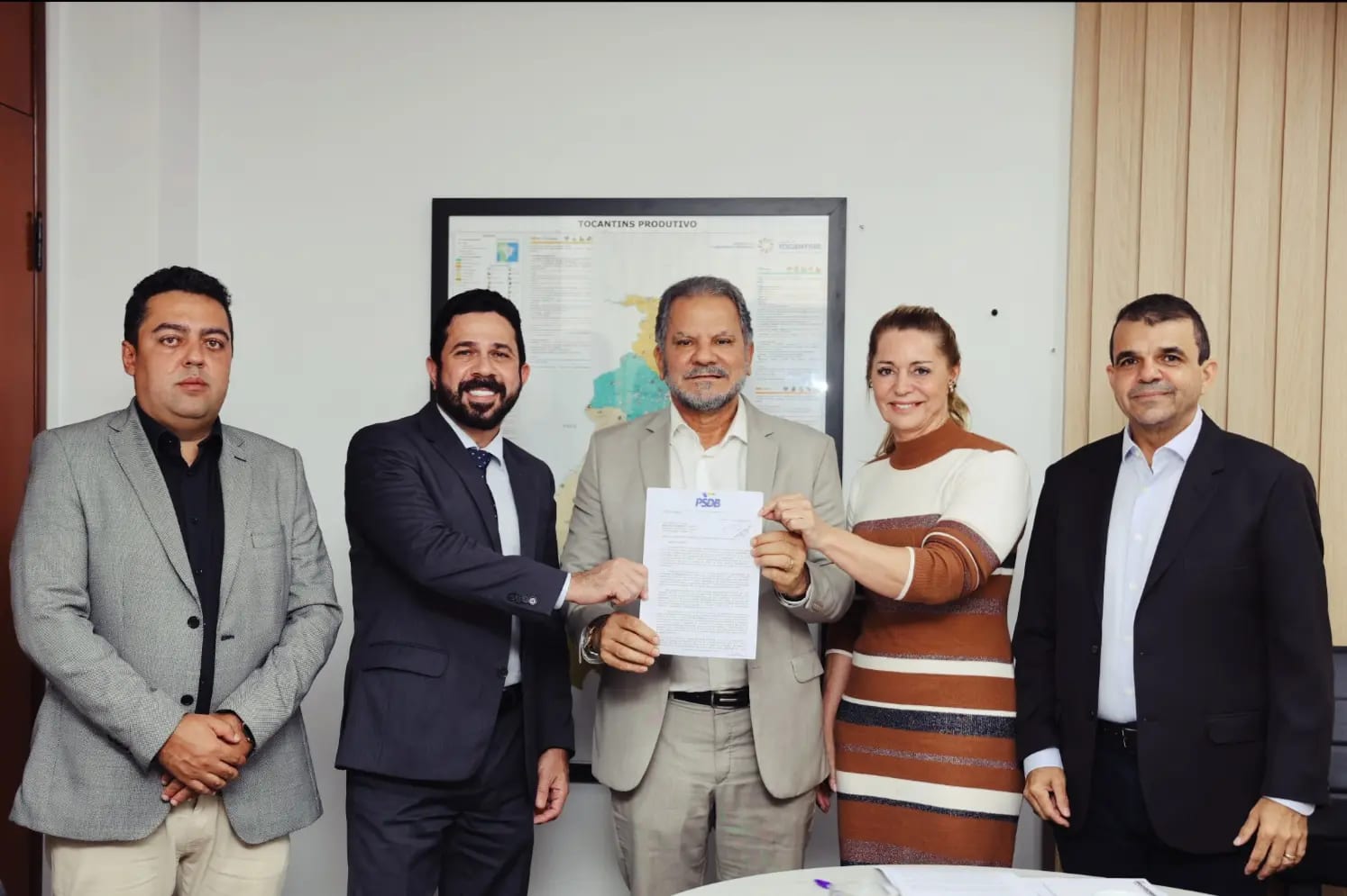 Vicentinho Júnior formaliza equipe de transição e pede acesso a contas, contratos e sistemas do Governo do Tocantins