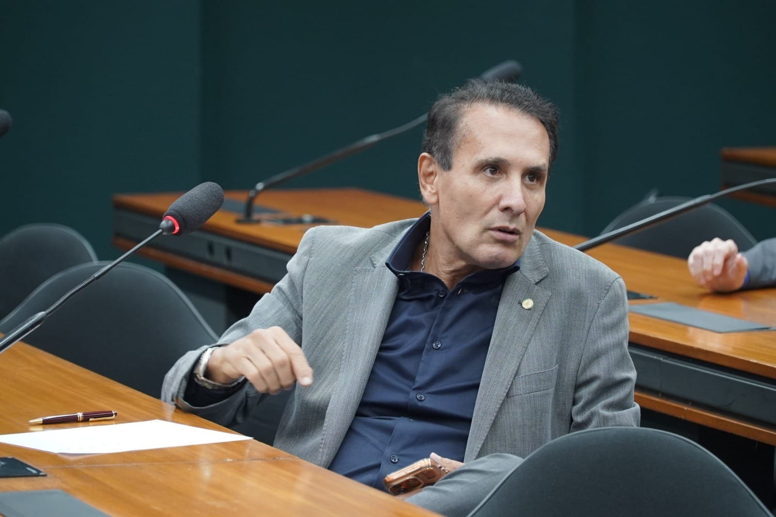 Vitória de Carlos Gaguim no Senado: Comissão aprova relatório sobre inclusão de pessoas com deficiência no trabalho
