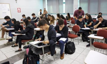 Alunos do Prouni podem pedir Bolsa Permanência de R$ 700 por mês