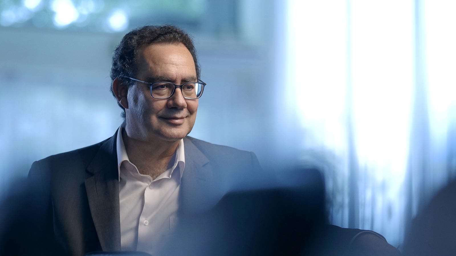 Adversários monitoram ‘com preocupação’ o fenômeno Augusto Cury nas redes sociais após crescimento de candidato no digit