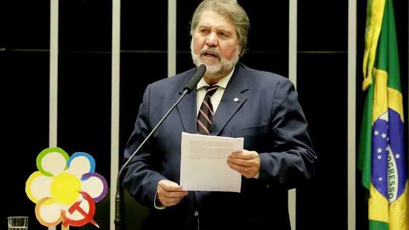 Liana Cirne tira Renildo Calheiros da Câmara, mesmo com deputado recebendo mais votos que em 2022