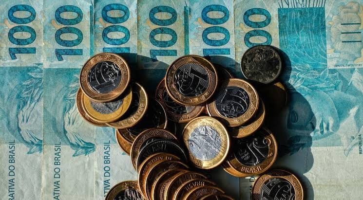 Orçamento de 2027 é de R$ 7,4 trilhões e limite de gastos é de R$ 2,6 trilhões