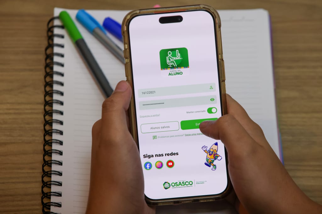 Osasco lança Portal do Aluno e Portal do Professor para acompanhar vida escolar pelo celular