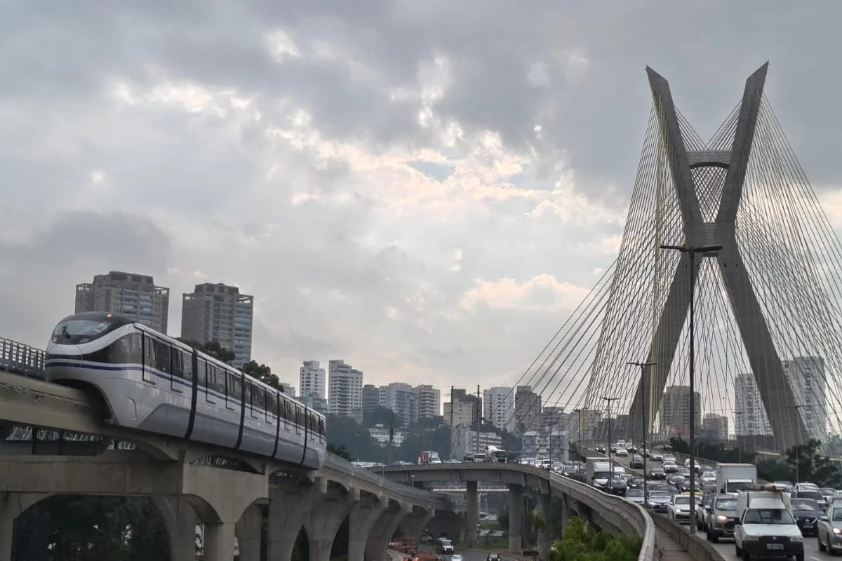 Terrenos públicos ocupados à venda perto da Linha 17 em SP