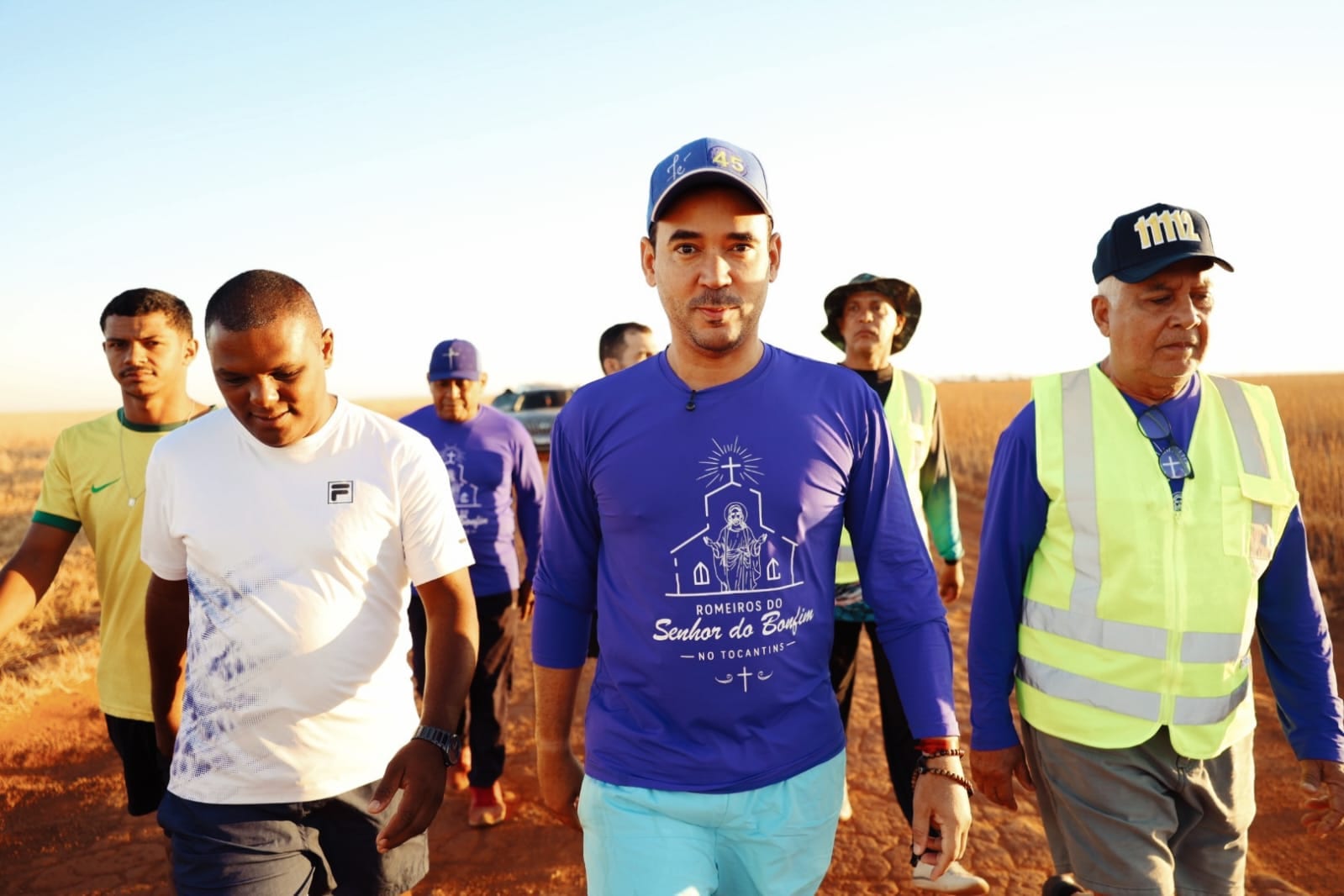Vicentinho Júnior já percorreu mais de 100 km caminhando na romaria ao Senhor do Bonfim