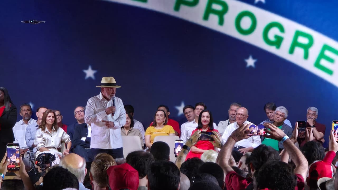 Campanha de Lula: estratégias de reeleição focam em voto feminino e mobilização