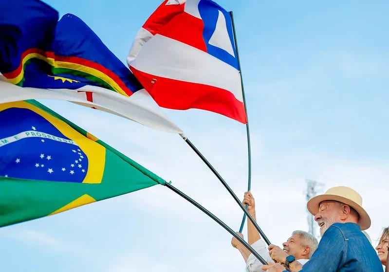 Lula vence em todos os estados do Nordeste e amplia vantagem sobre Flávio Bolsonaro para garantir vitória histórica