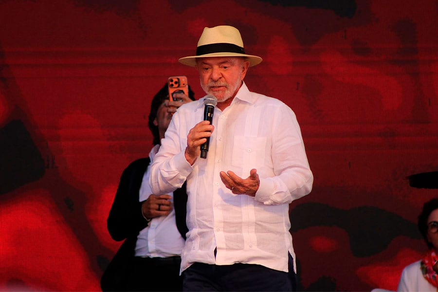 Lula conquista 63,52% dos votos na periferia de Taboão da Serra; Flávio Bolsonaro tem melhor desempenho na região centra