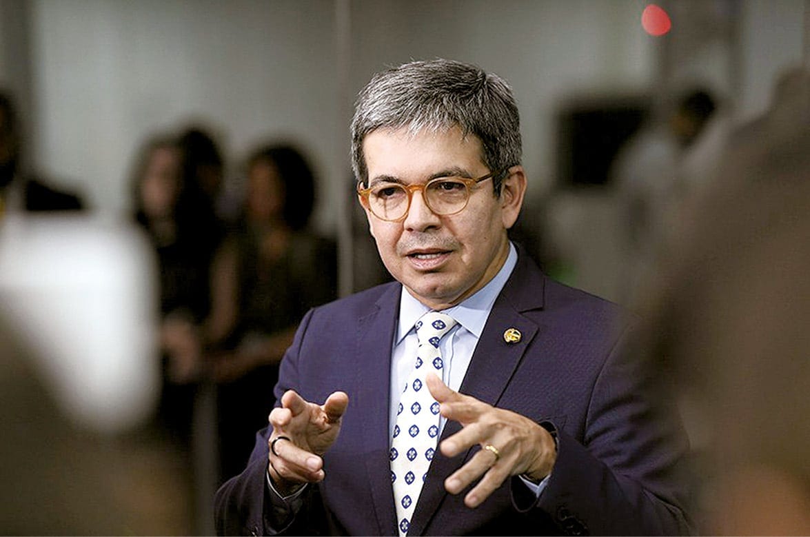 Governo pretende votar PEC da 6×1 no Senado em breve