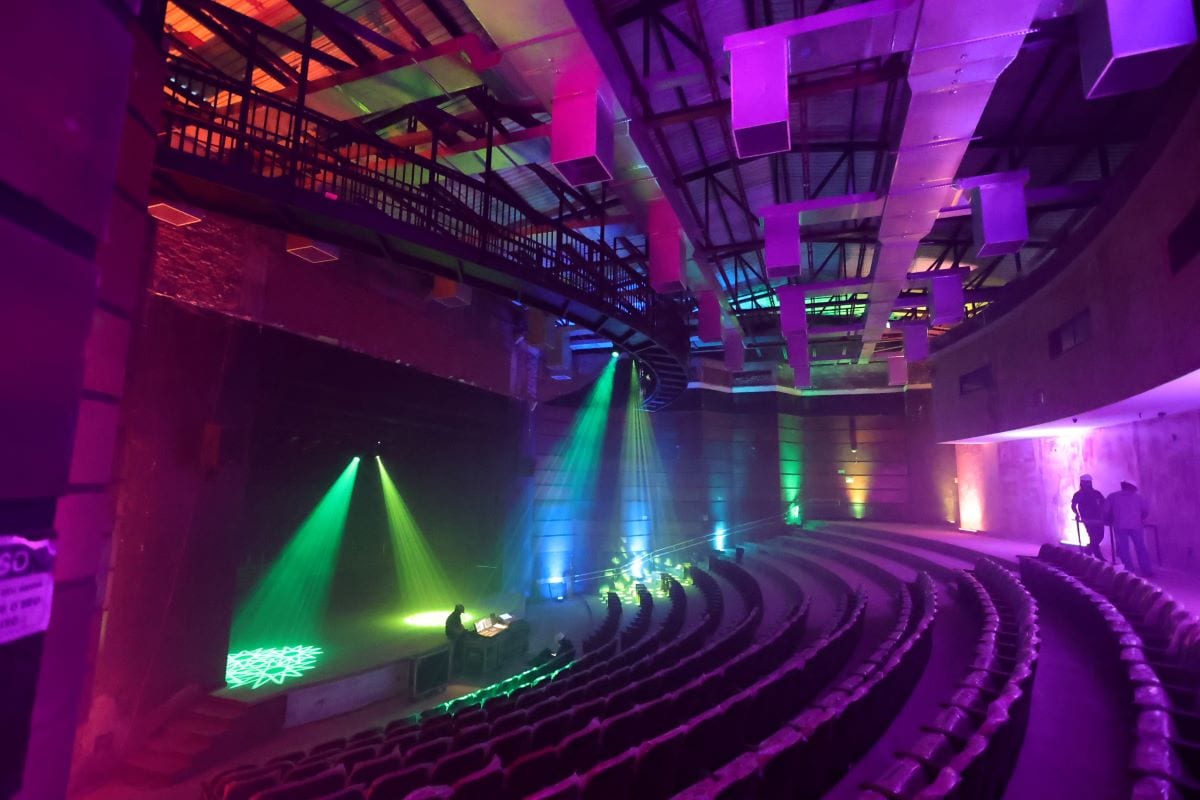 Reforma do Teatro Municipal de Dourados passa de 70% e segue em ritmo de conclusão