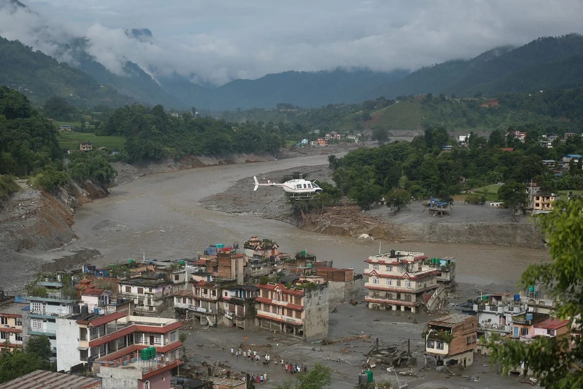 Nepal volta atrás e aceita ajuda internacional em resgates, diz mídia local