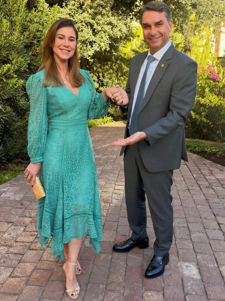Quem é Fernanda Bolsonaro, a nova primeira-dama do Brasil