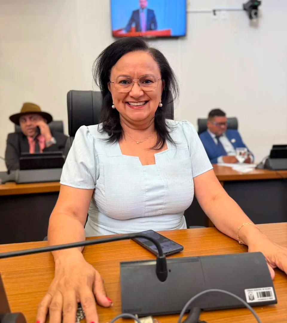 Iolanda Castro cobra com urgência transporte escolar e recuperação de estradas em Chácaras Santa Fé Rural