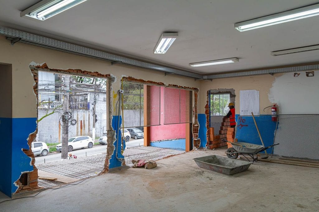 Taka vistoria obras de ampliação e modernização da UBS Nova Conquista
