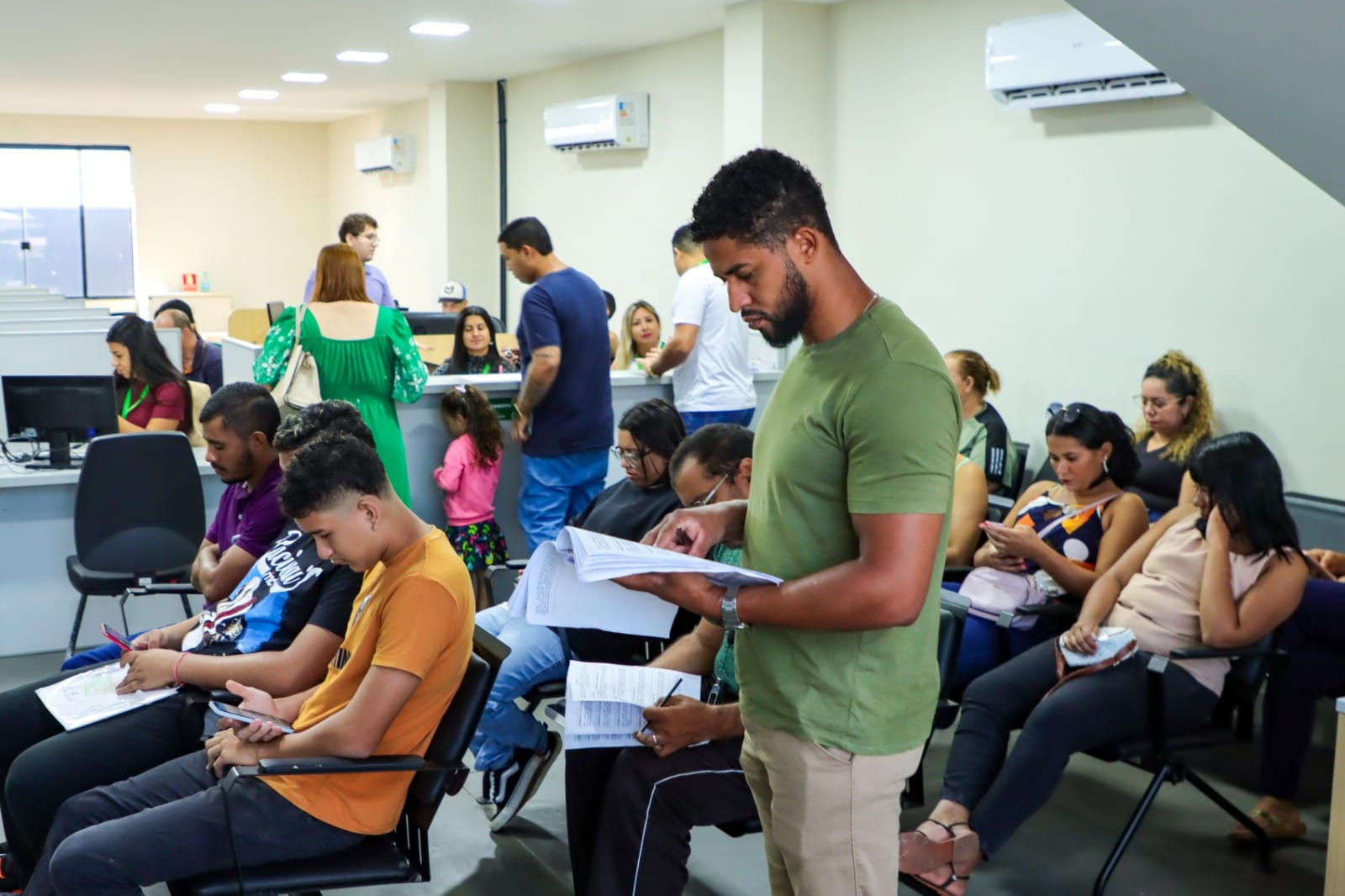 Sime de Aparecida anuncia 2.803 vagas de emprego