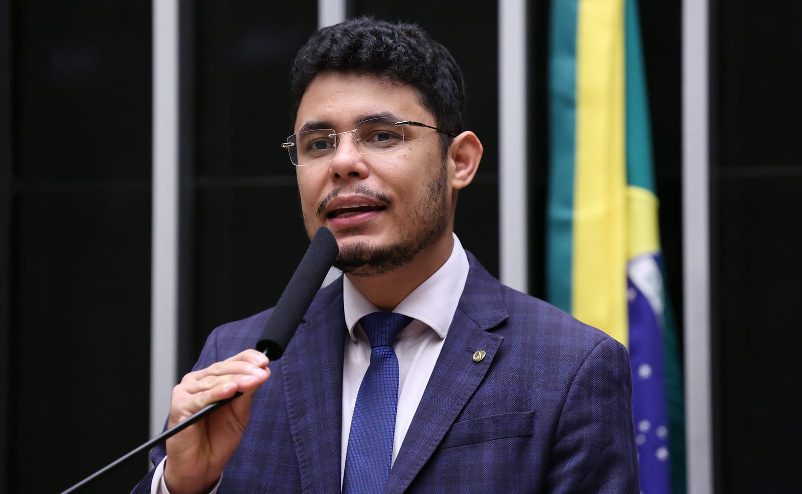 Projeto obriga governo a incluir quilombolas em programas digitais