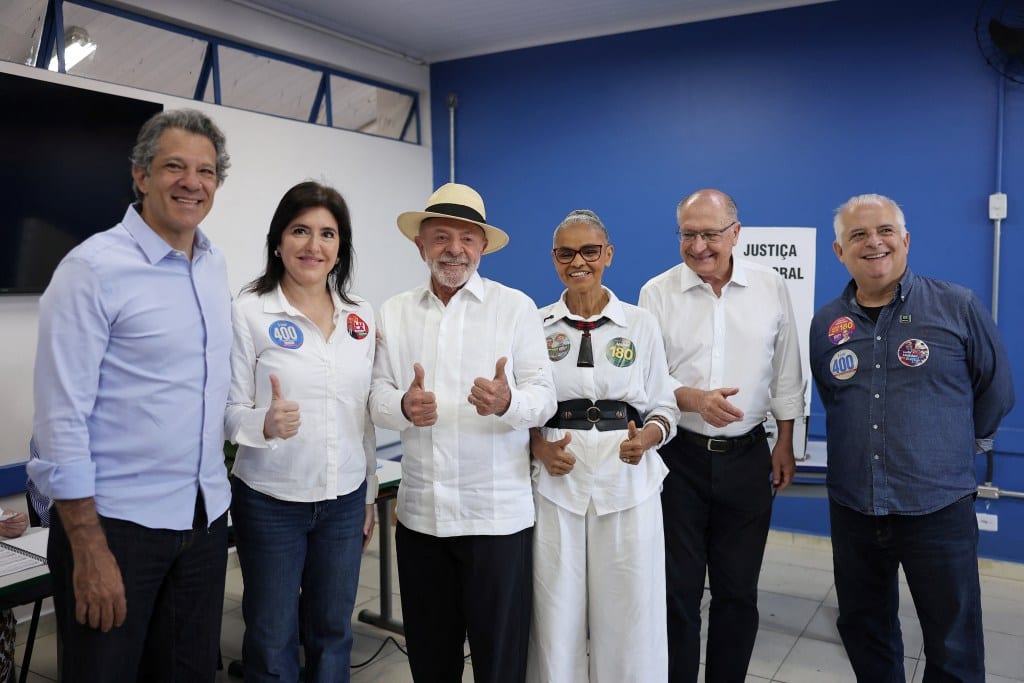 Dezessete ministros saíram em abril; 16 lançaram candidaturas em 2026